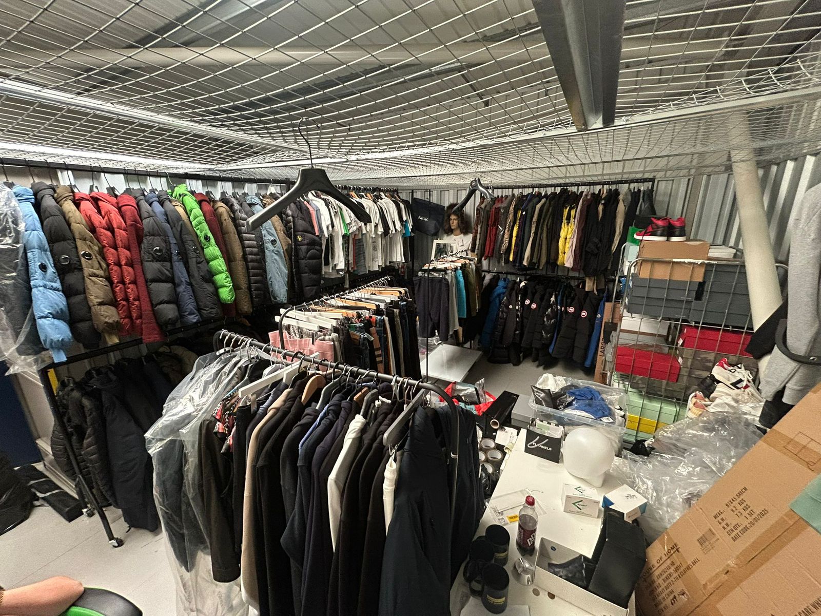 Stockroom Rails DesignersBulk — Direct Access to the World's Top Designer Suppliers